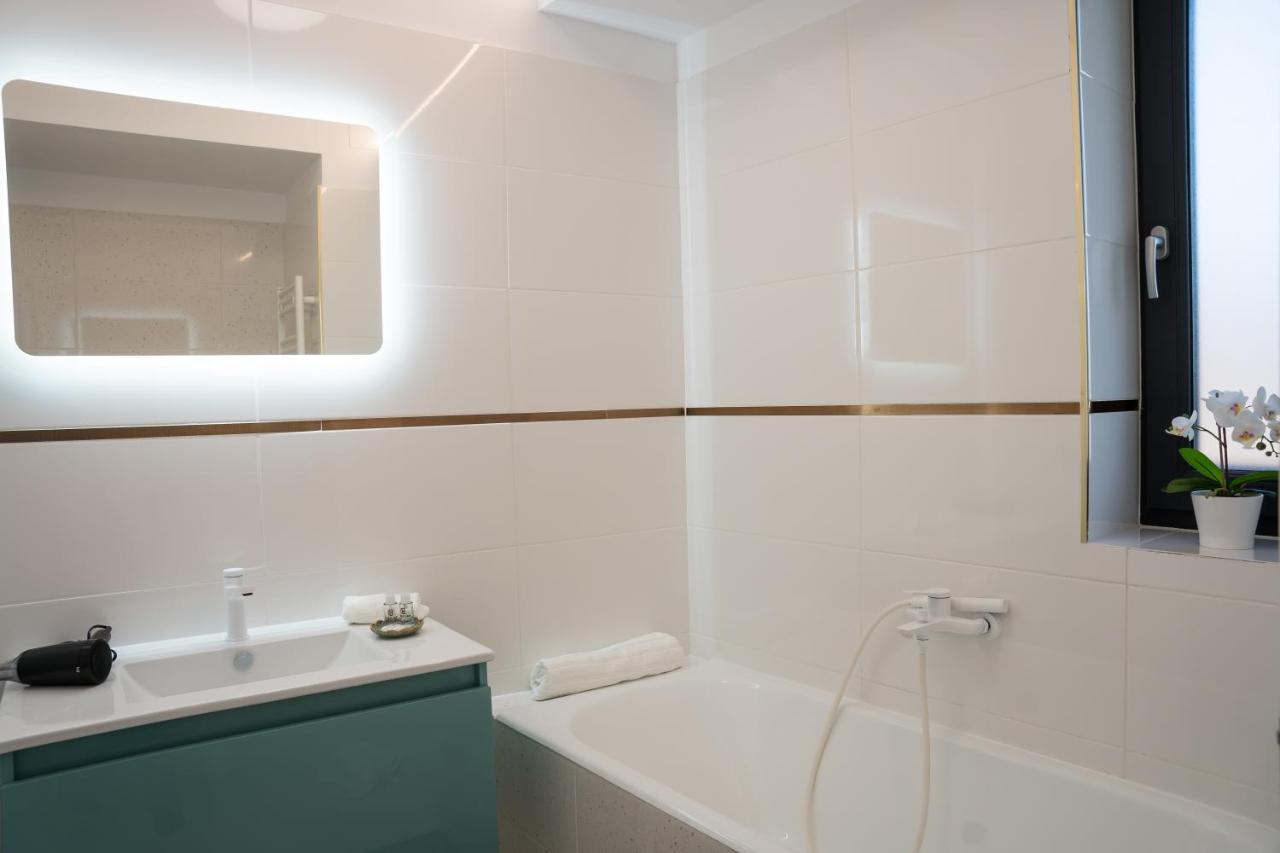 Azaleea Apartments 布加勒斯特 外观 照片