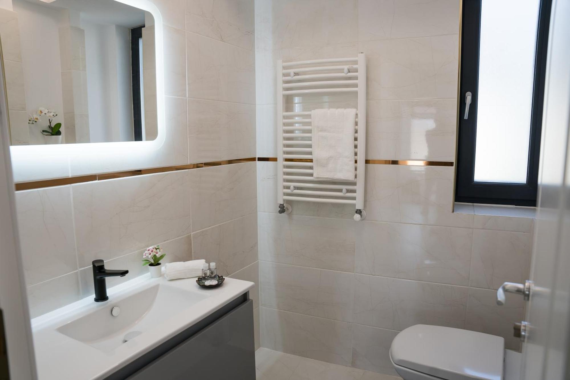 Azaleea Apartments 布加勒斯特 外观 照片
